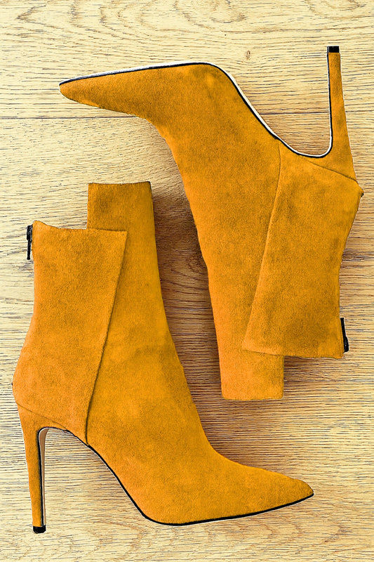 LEVEL OCHRE SUEDE