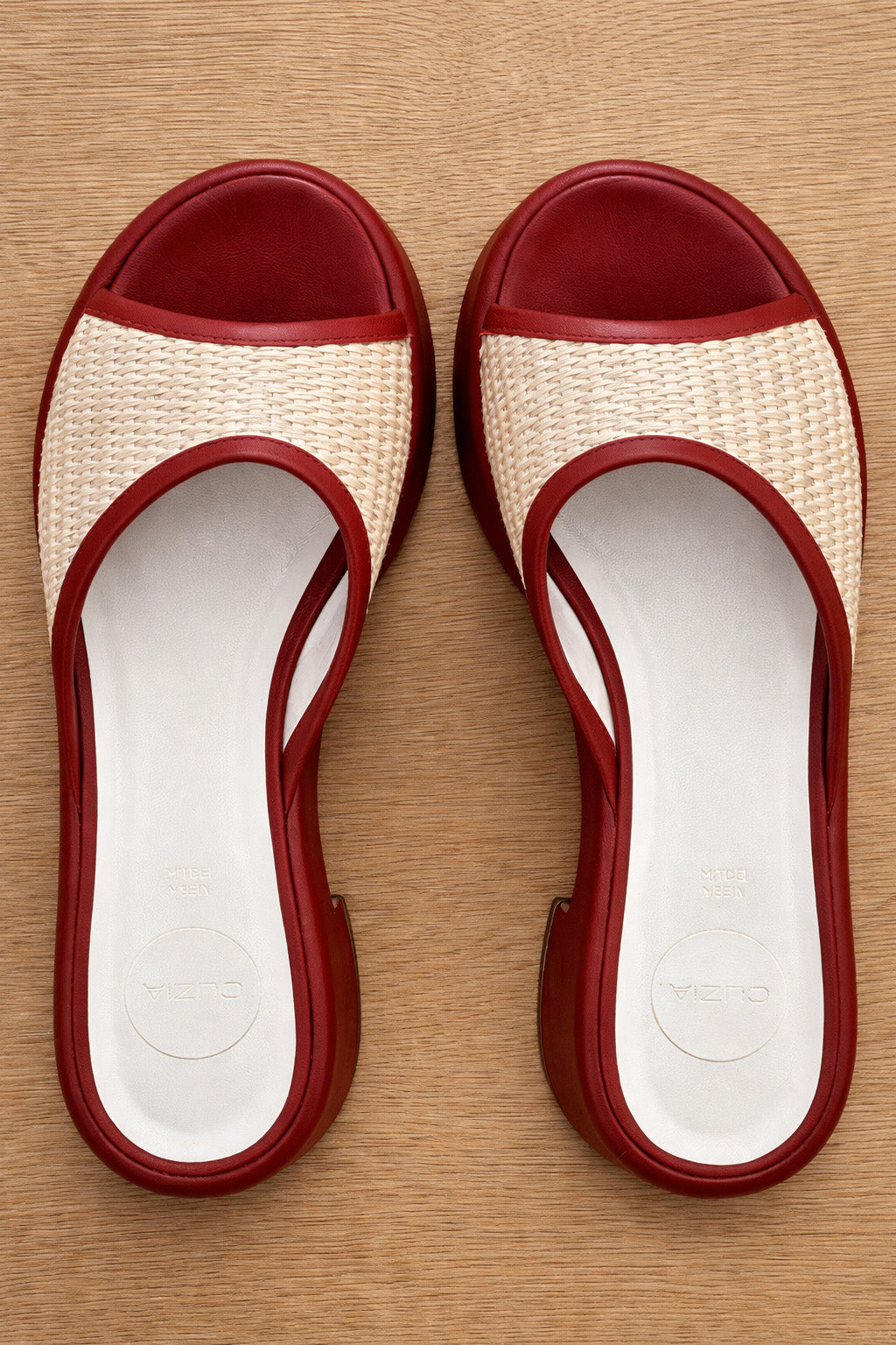 RED RAFFIA
