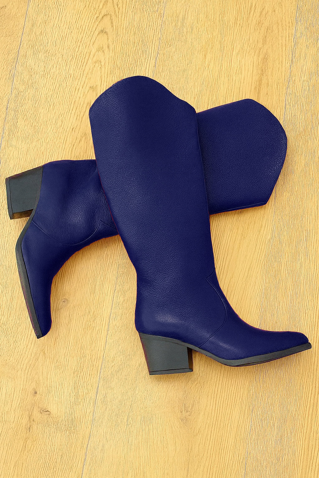 ARIEL BLUE LEATHER