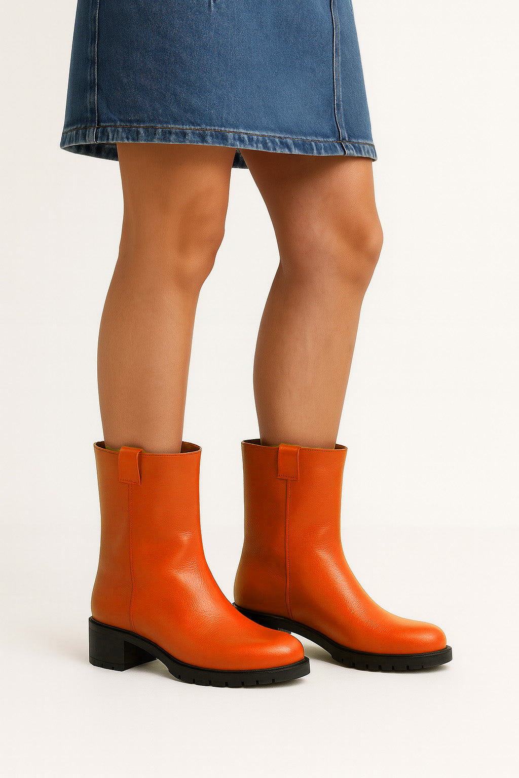 ORANGE LEATHER ATLAS
