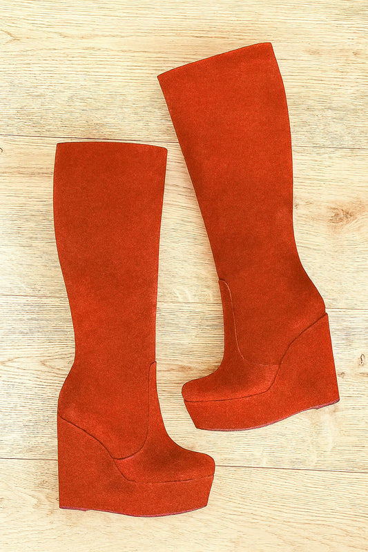 ORANGE SUEDE SAM