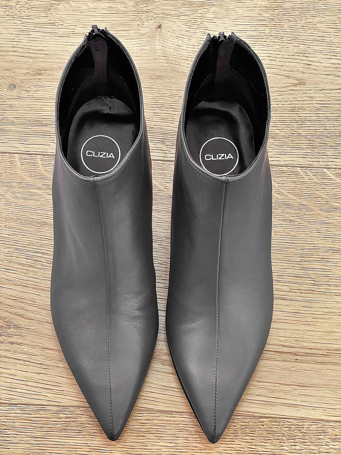 BRODY LEATHER GRAY
