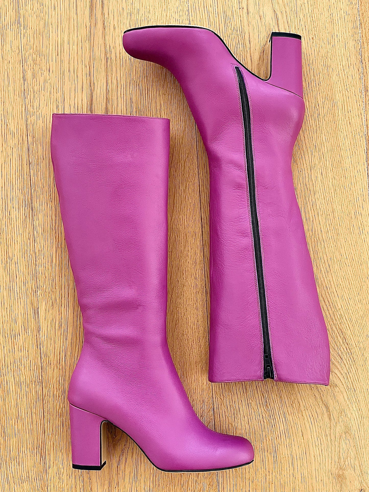 VIENNA FUCHSIA LEATHER