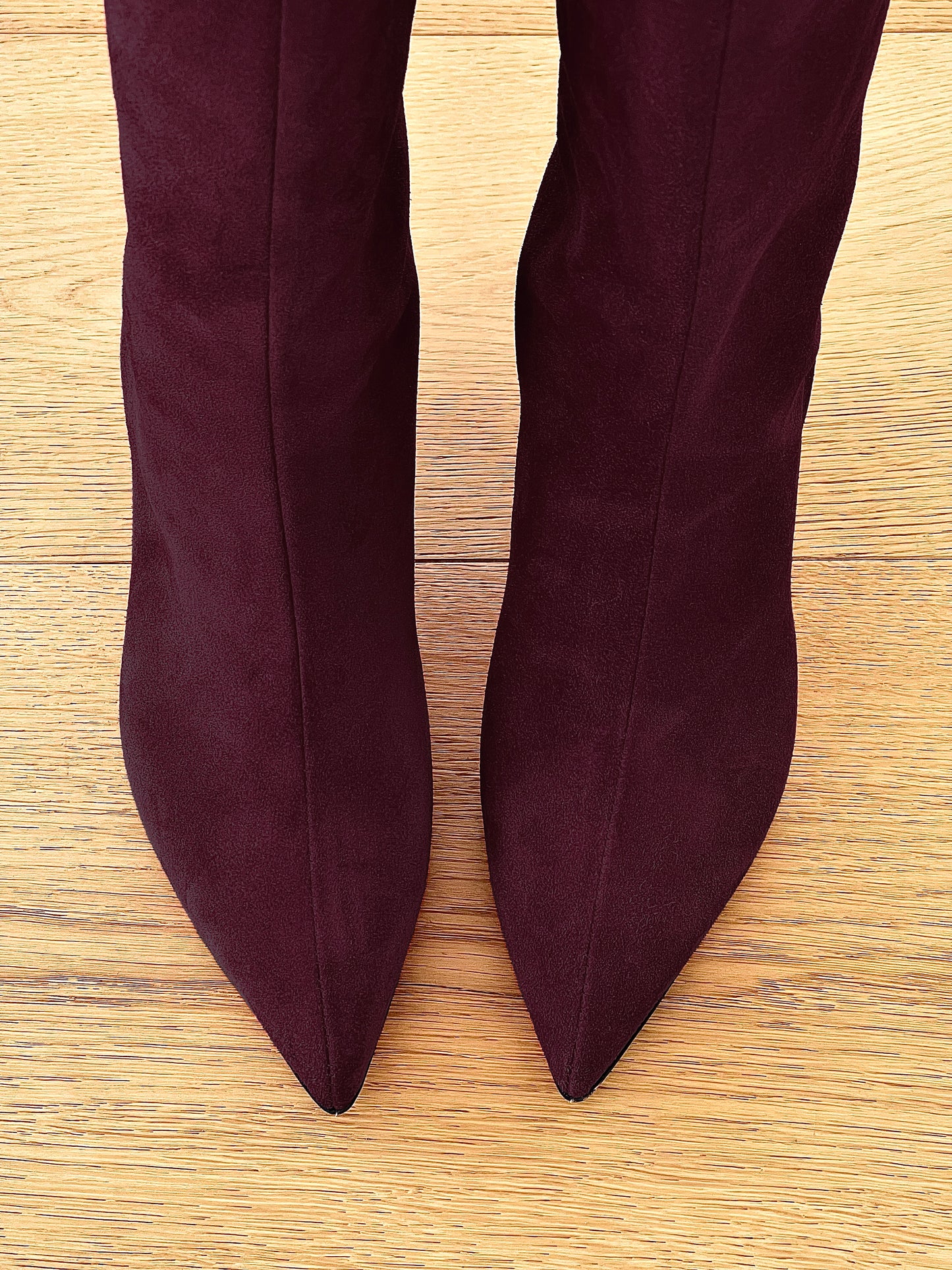 BURGUNDY SUEDE MAGELLAN