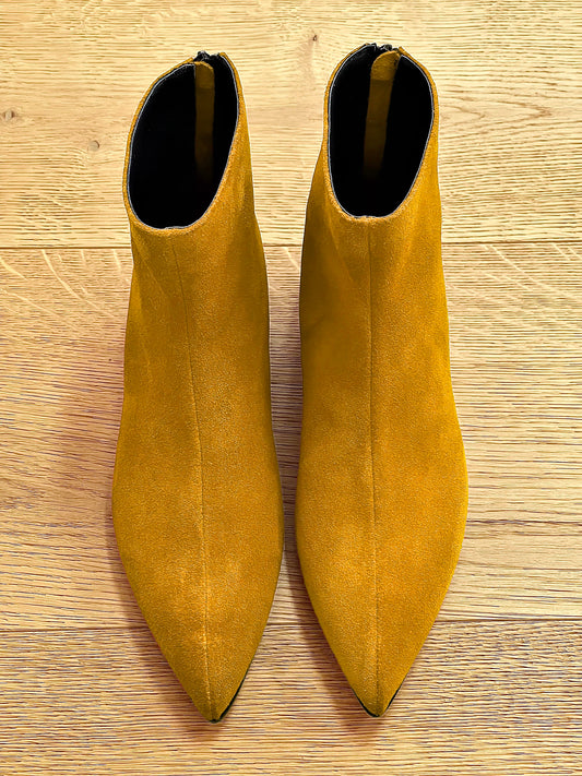 SINDEL SUEDE OCHRE
