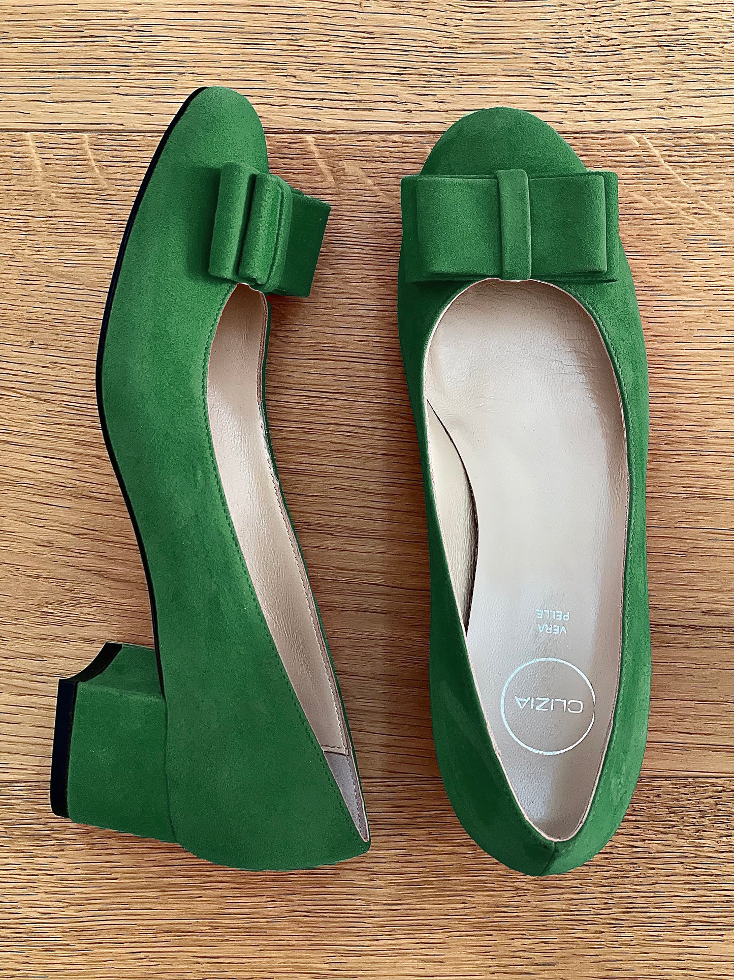 DESY GREEN SUEDE