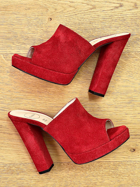 RED SUEDE LEWIS