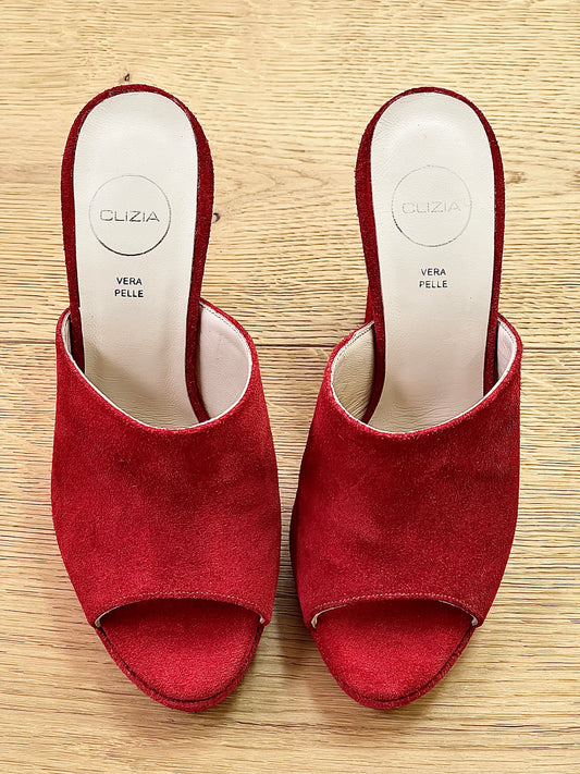 RED SUEDE LEWIS