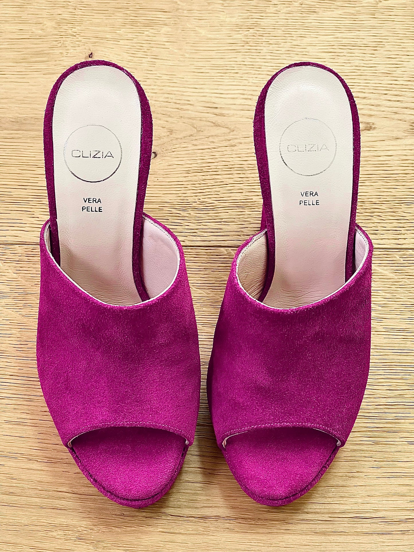 LEWIS SUEDE FUCHSIA