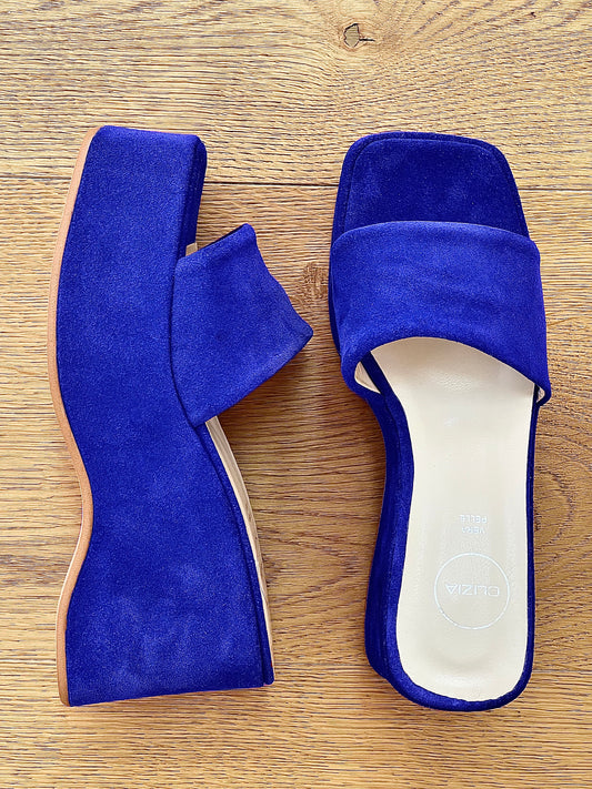 CONNIE BLUE SUEDE