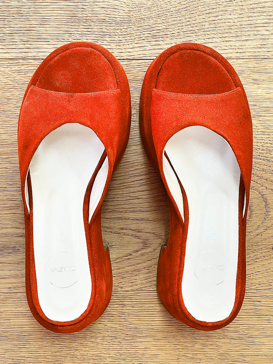 ORANGE SUEDE JACKIE