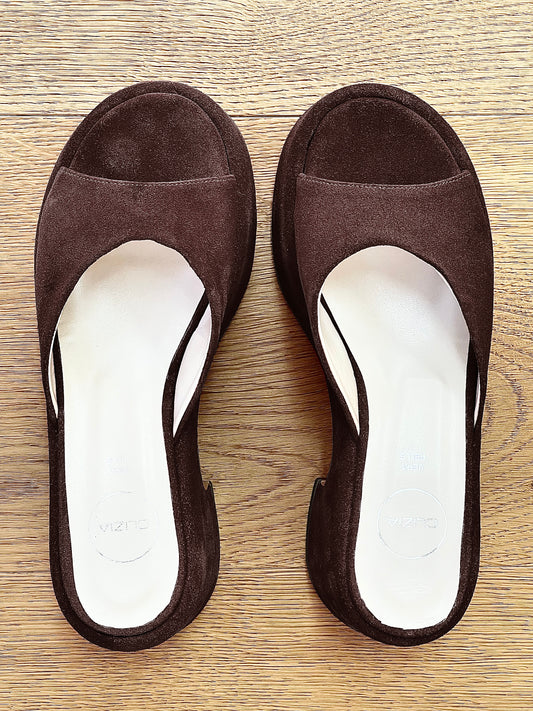 BROWN SUEDE JACKIE