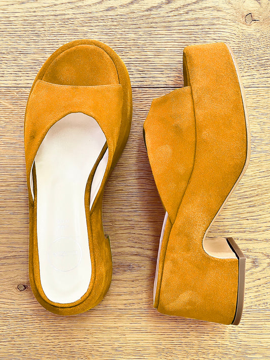 JACKIE YELLOW SUEDE