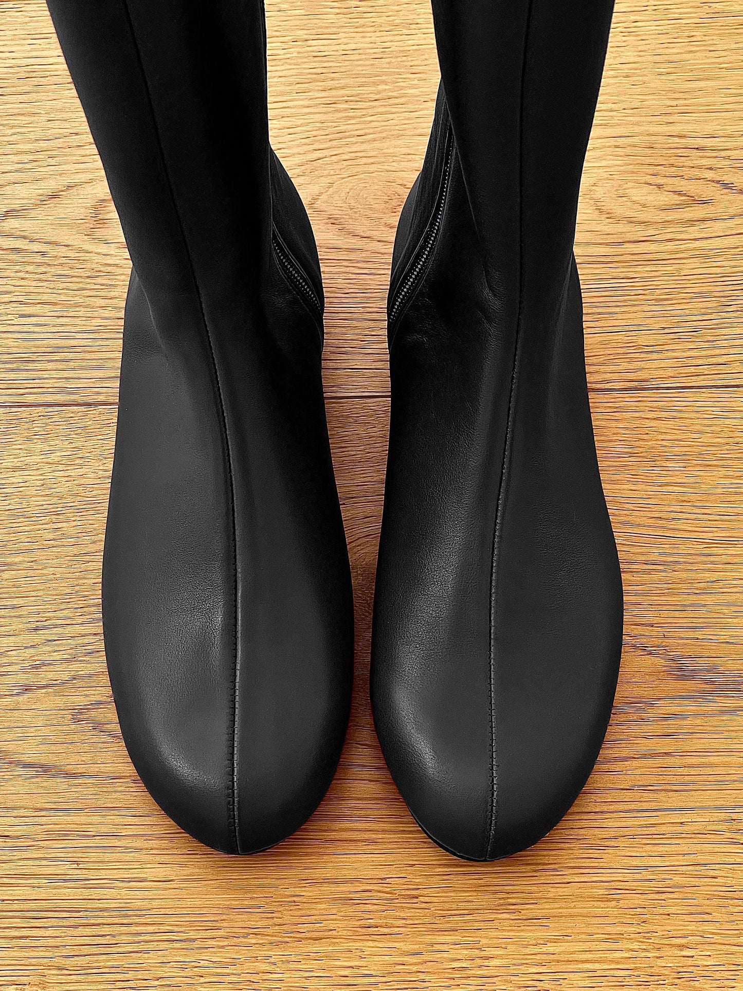 JONAS LEATHER BLACK