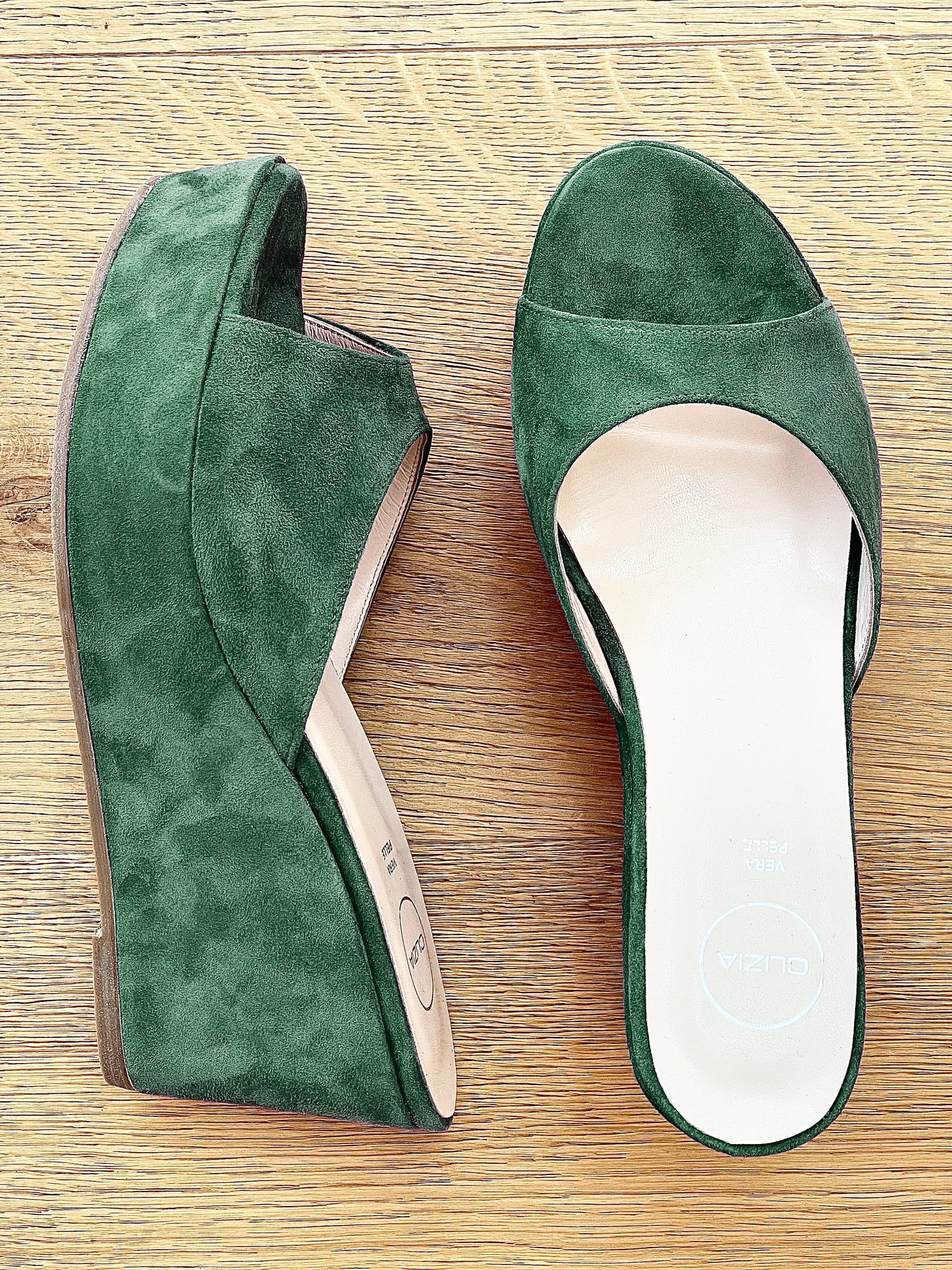 VENUS GREEN SUEDE