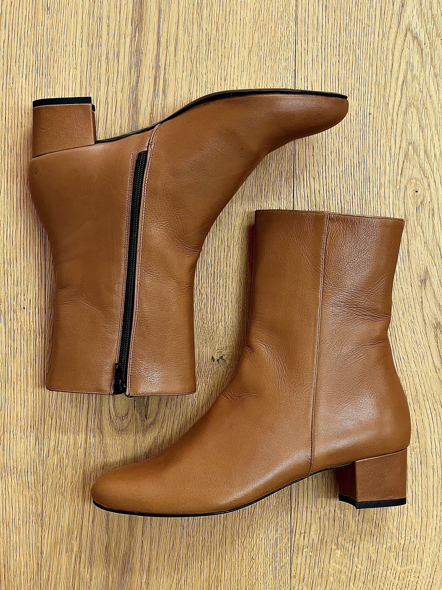 MAXIM COGNAC LEATHER