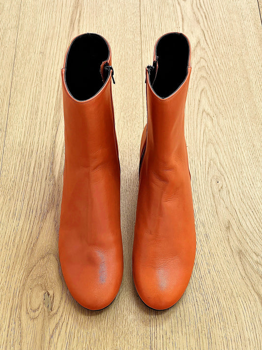 MAXIM ORANGE LEATHER