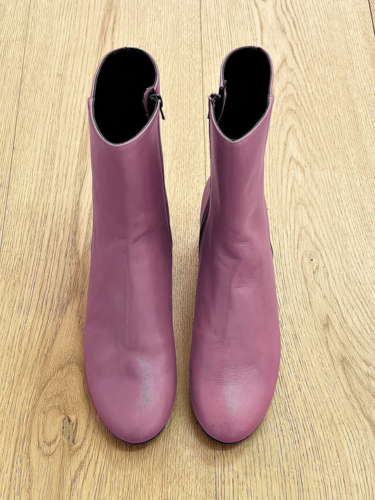 MAXIM LILAC LEATHER