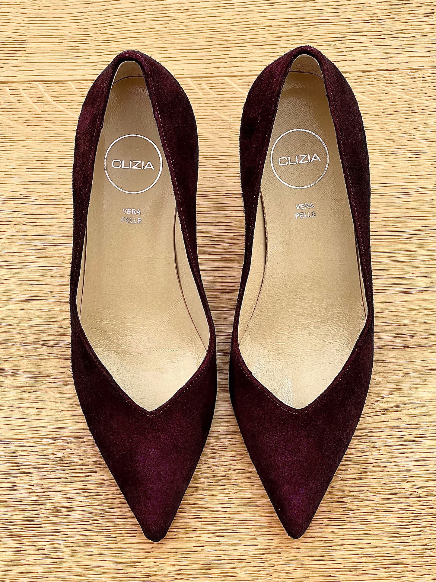 ASHLEY BURGUNDY SUEDE