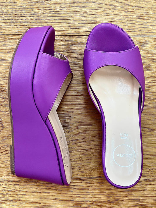 VENUS PURPLE LEATHER