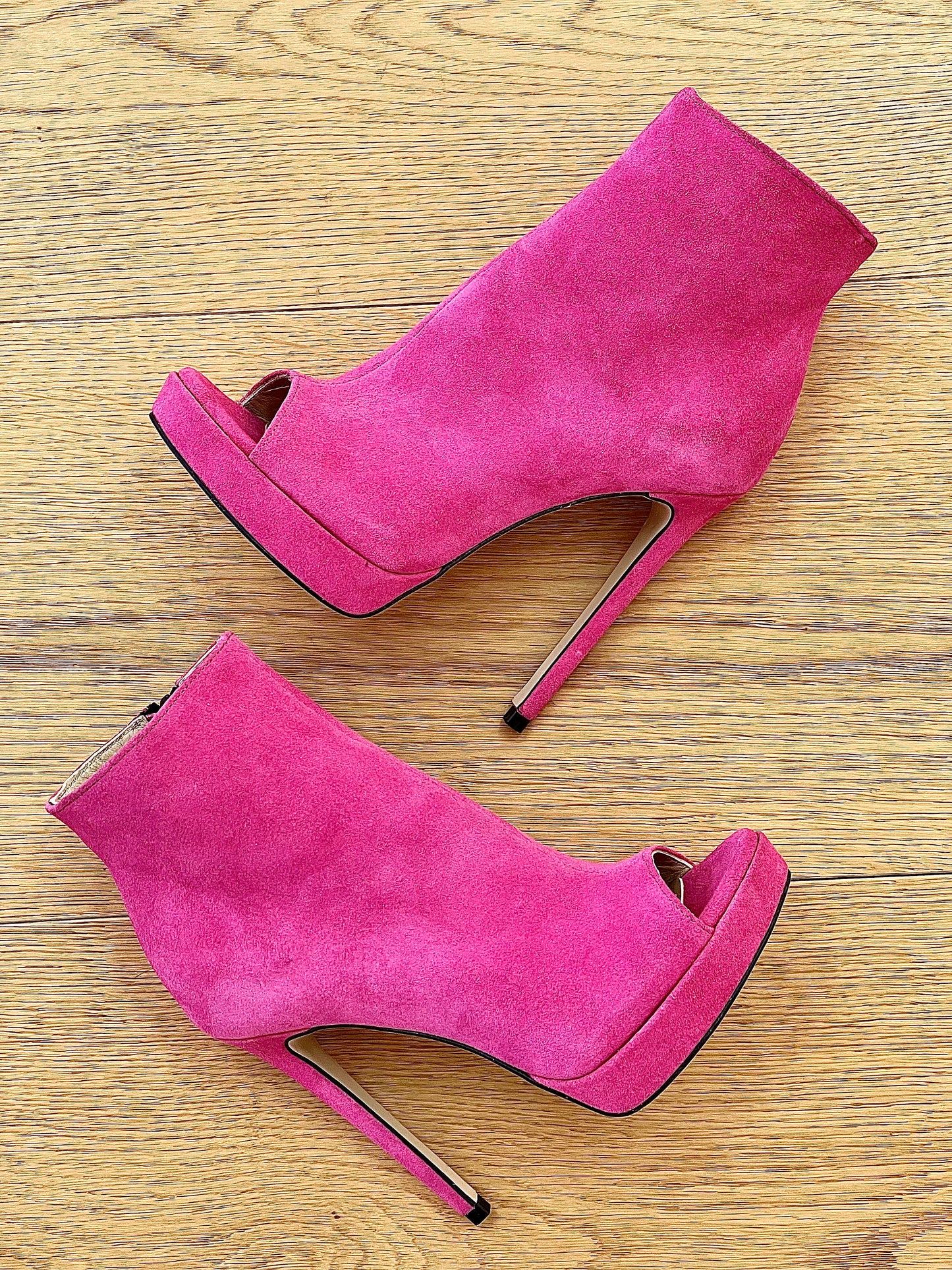 FUCHSIA SUEDE LONDON