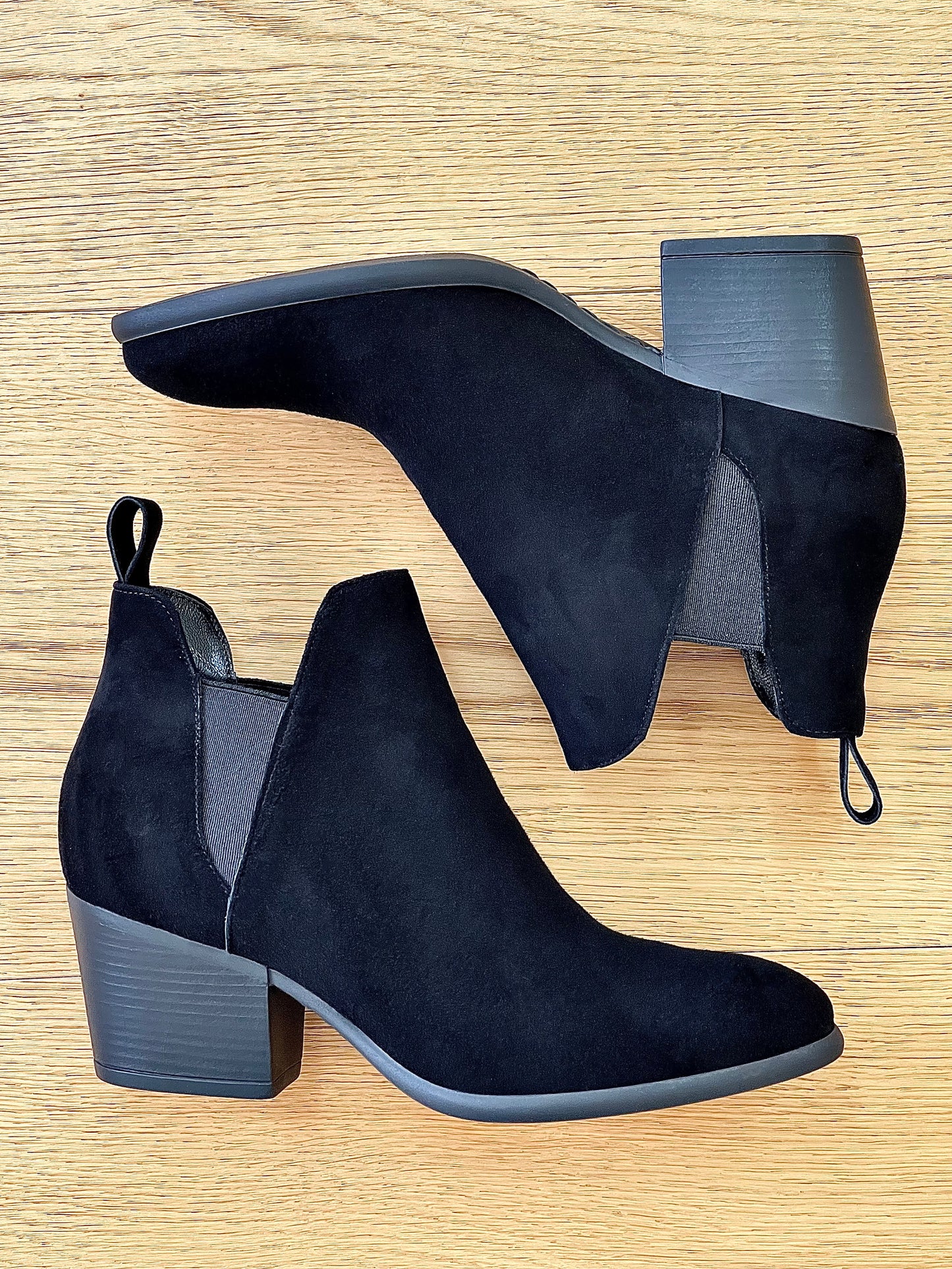 TORY BLACK SUEDE