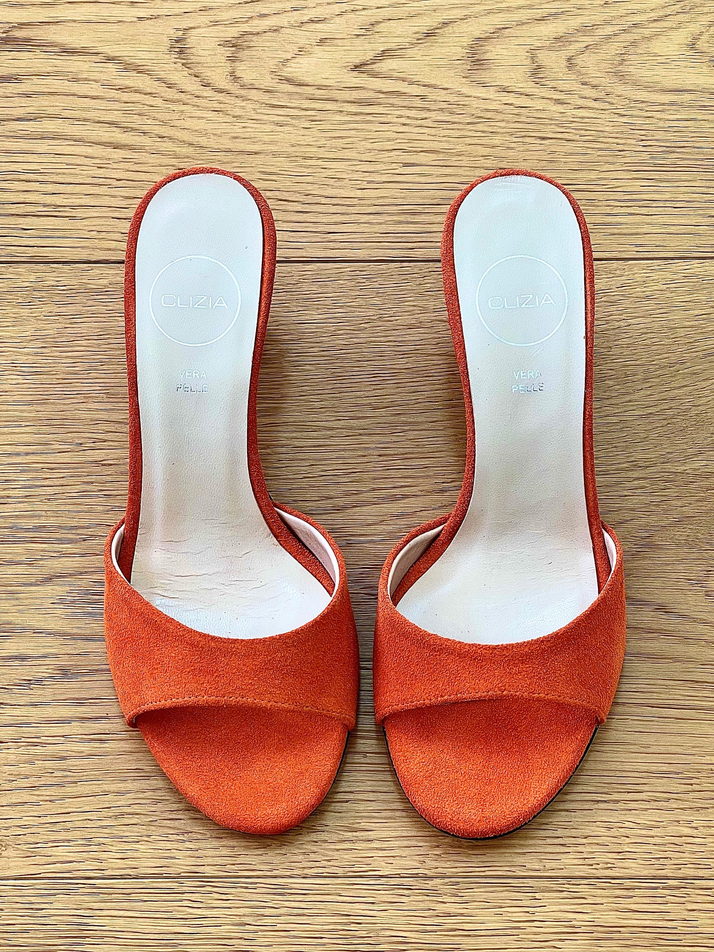 YUDI ORANGE SUEDE