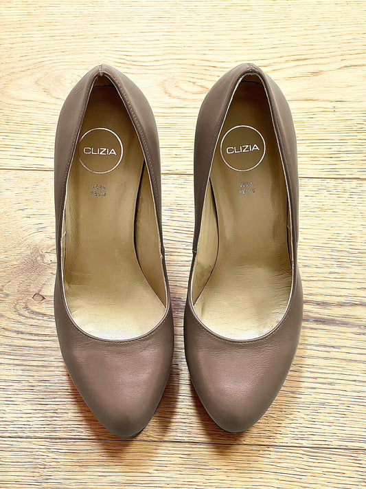 EVEN TAUPE LEATHER