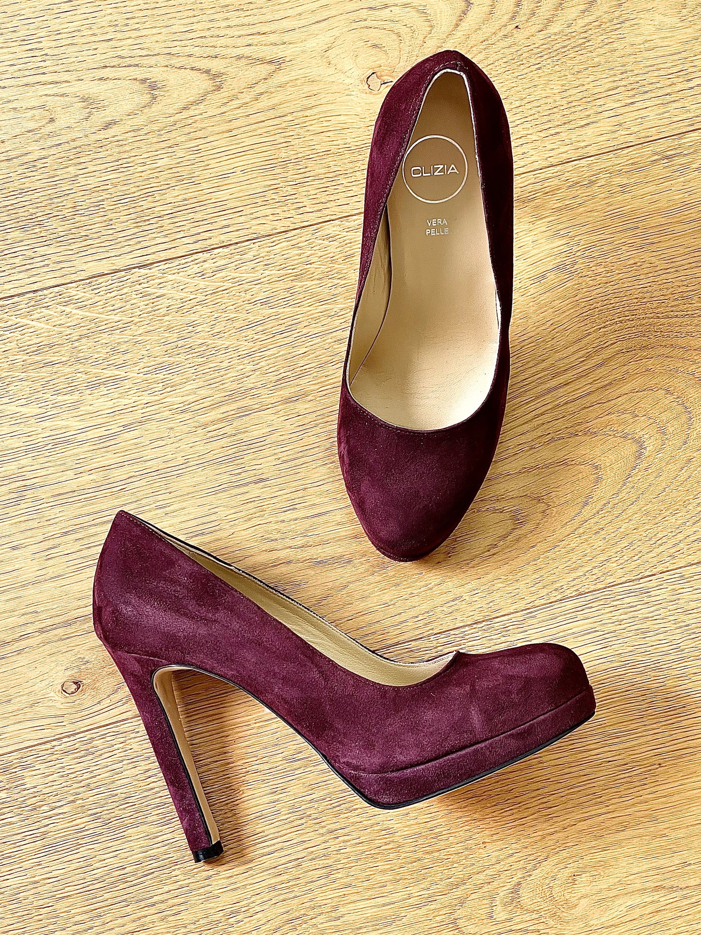 ANNA BURGUNDY SUEDE