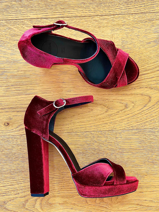 BURGUNDY VELVET BRAIS