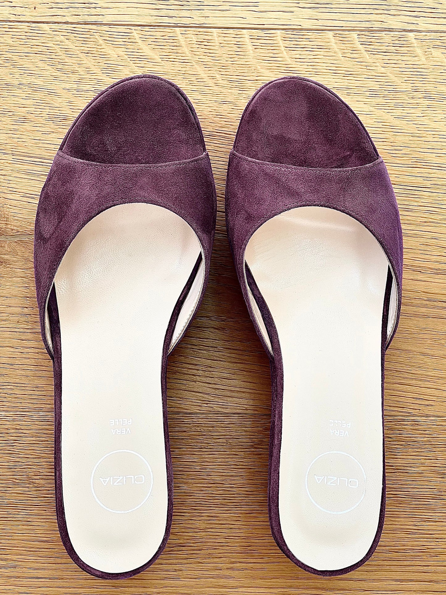 VENUS BURGUNDY SUEDE