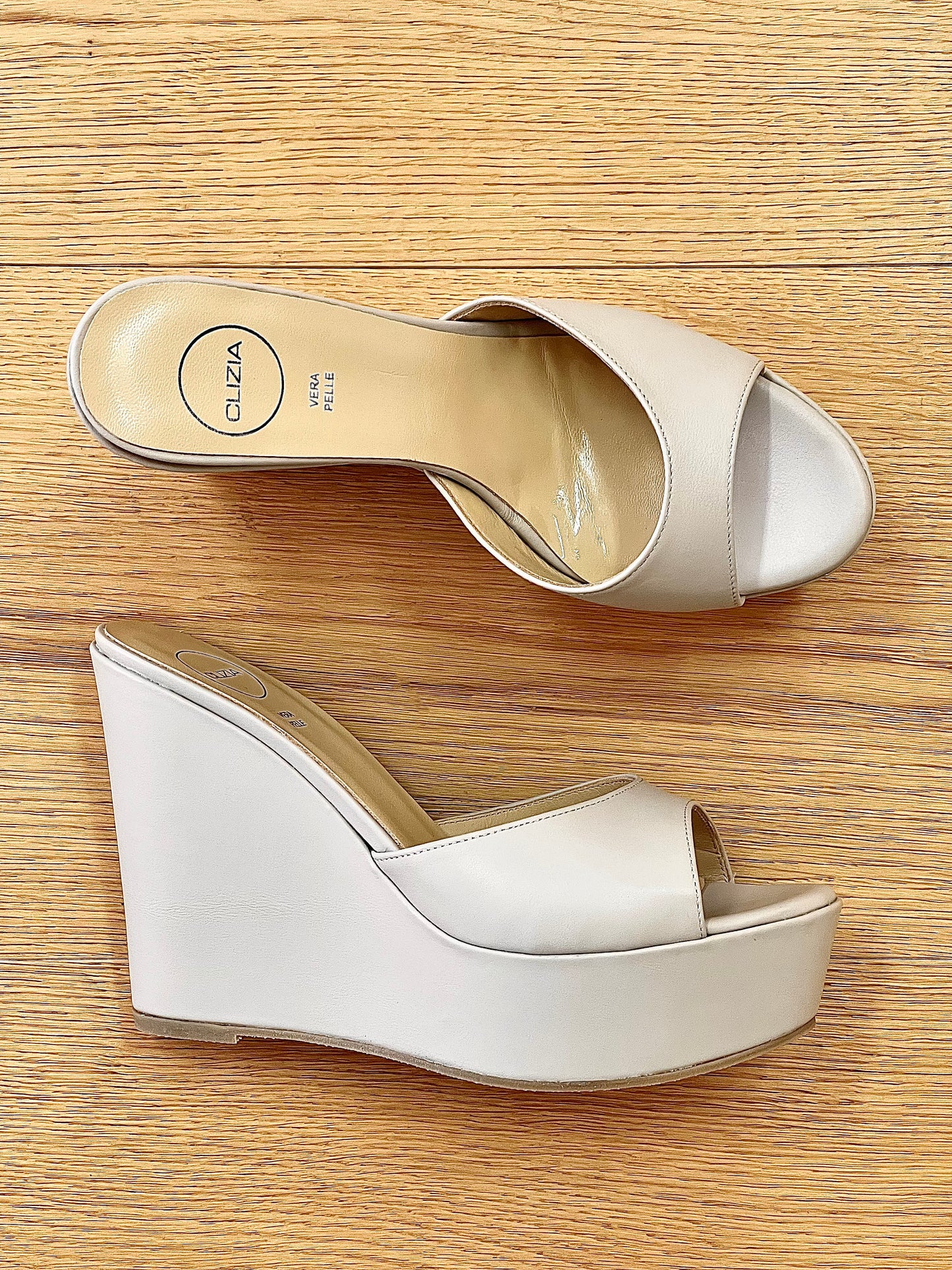 ALLISON BEIGE LEATHER