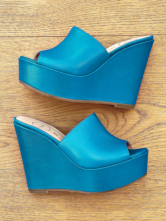 EMMA SKIN BLUE