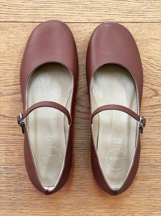 ZELIA BROWN LEATHER