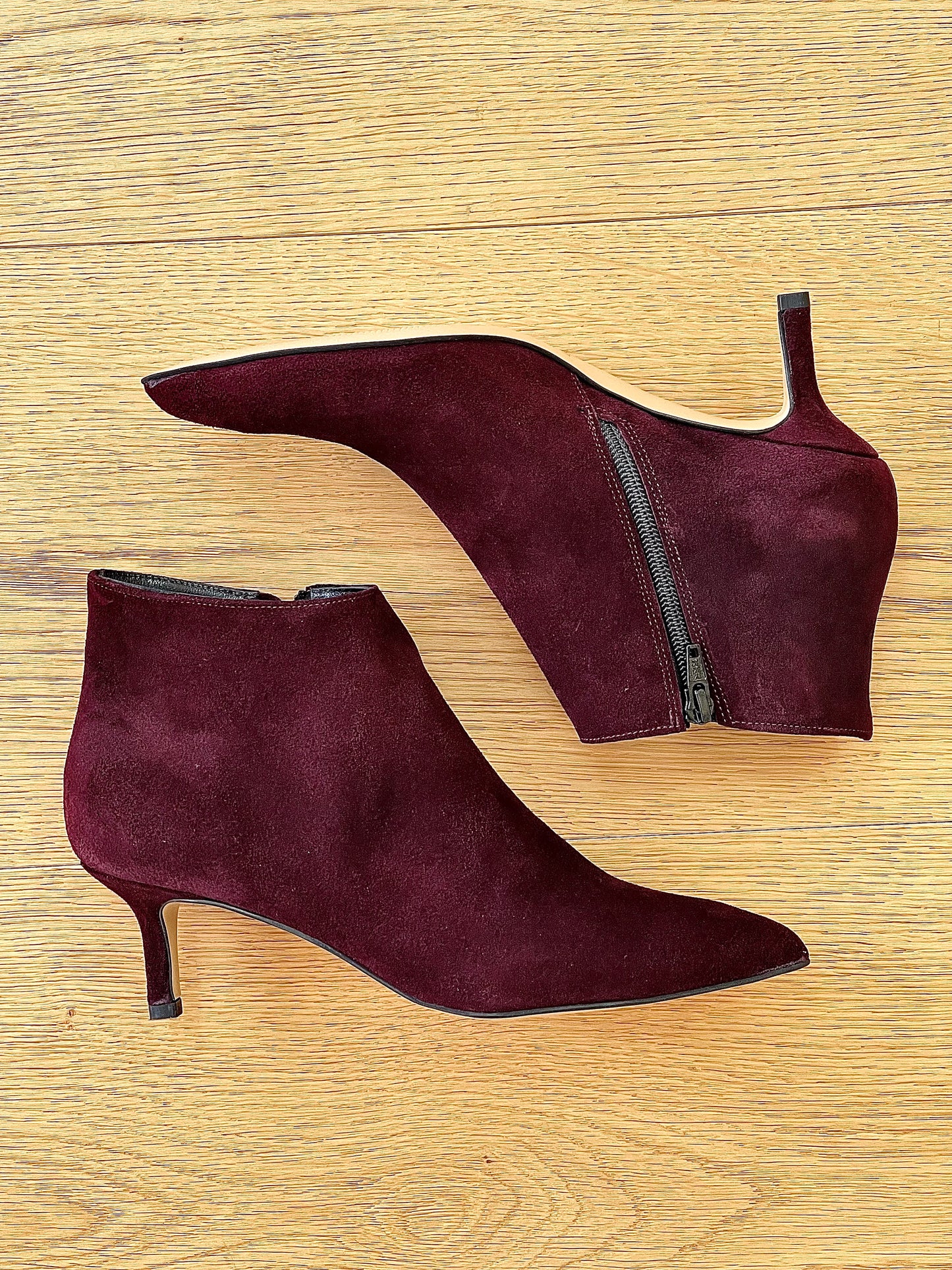 BURGUNDY SUEDE TITTY