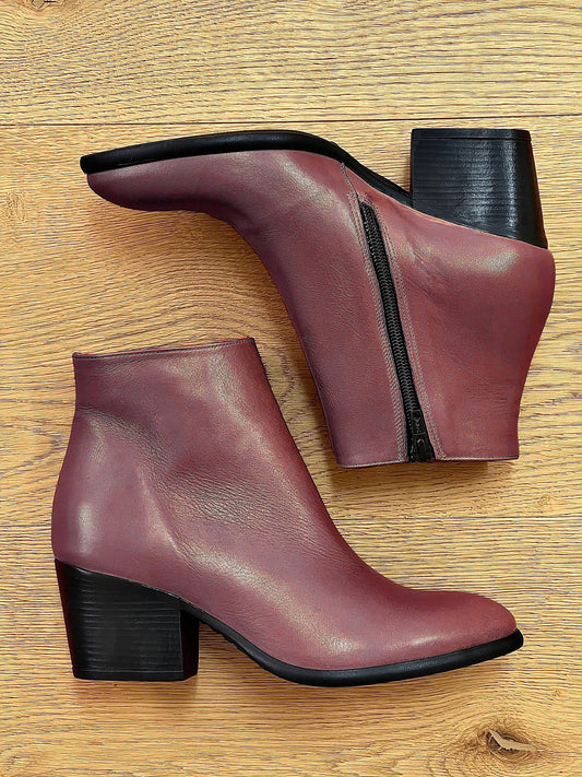 ELISABET BURGUNDY LEATHER