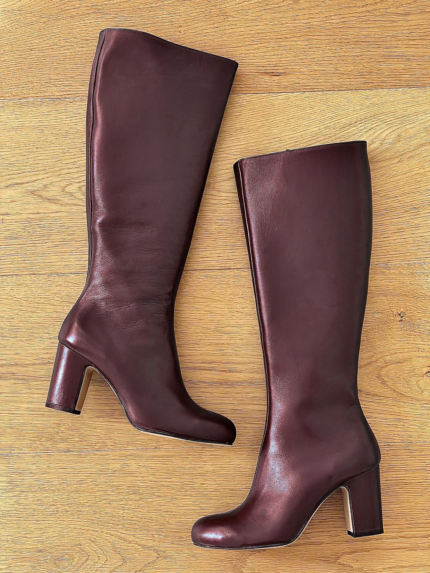 VIENNA BURGUNDY LEATHER