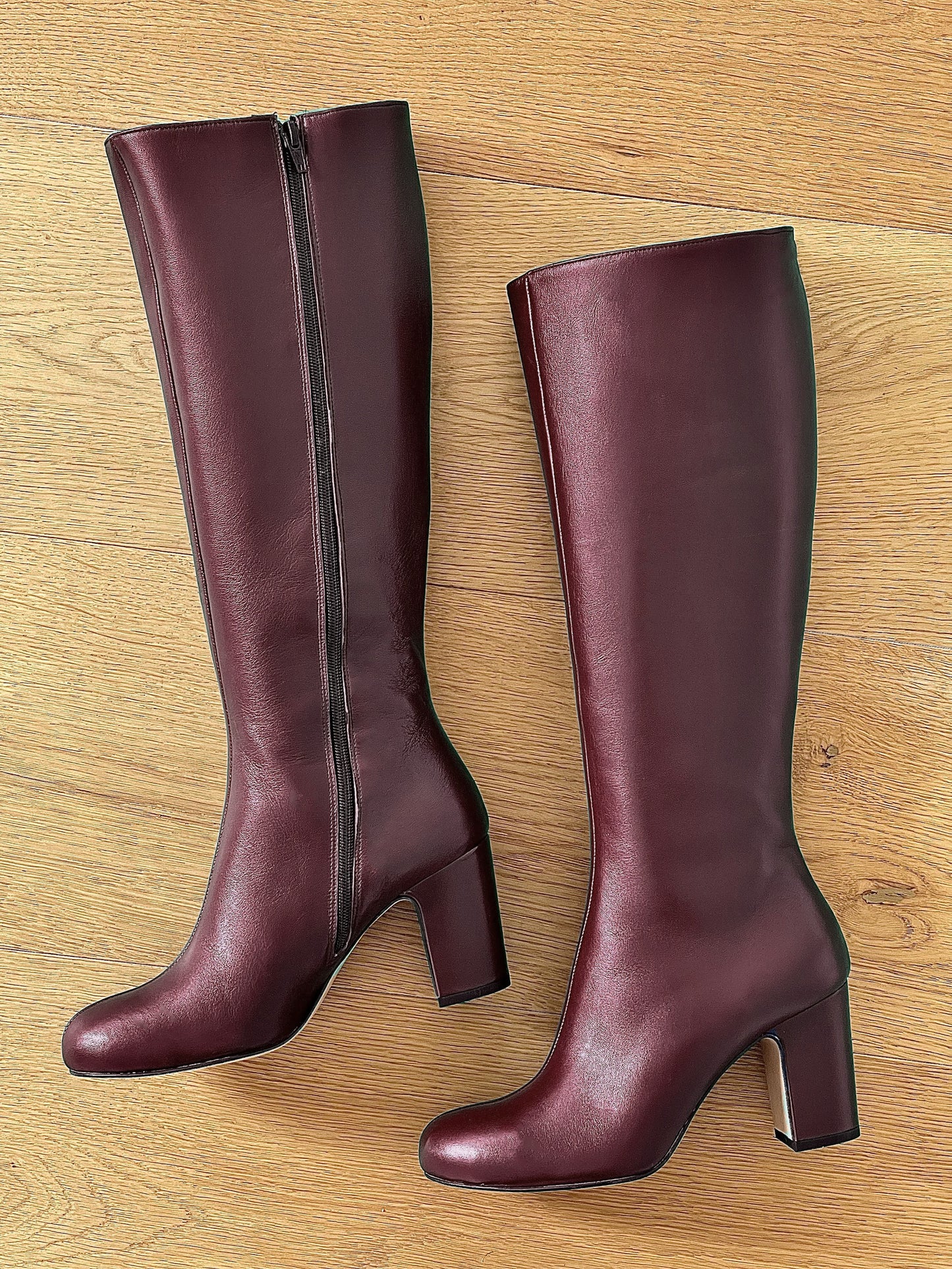 VIENNA BURGUNDY LEATHER