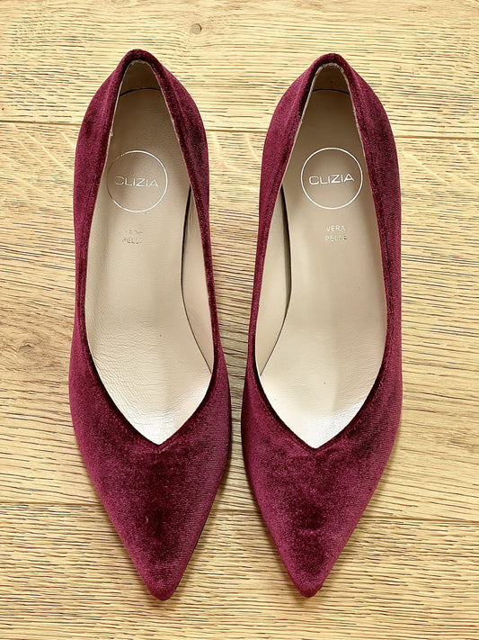 ASHLEY BURGUNDY VELVET