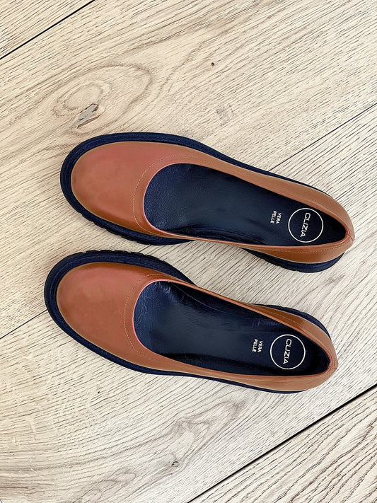 AMBER COGNAC LEATHER