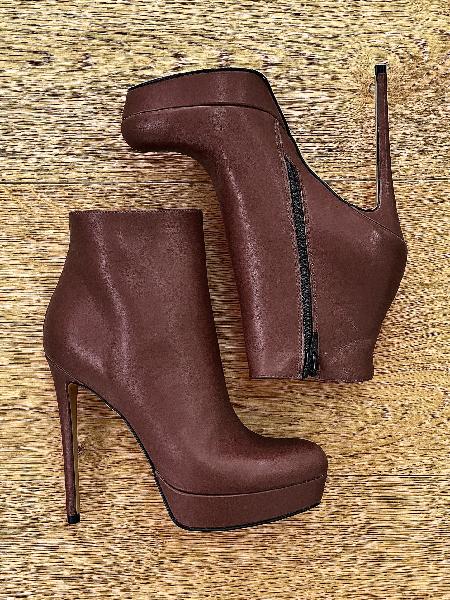 LOREN BROWN LEATHER