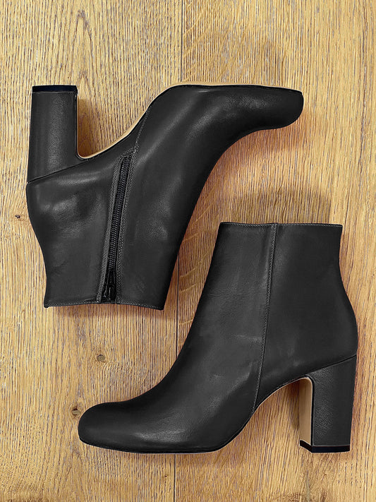 ROME BLACK LEATHER