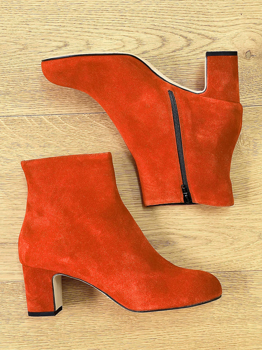 ORANGE SUEDE LUCAS