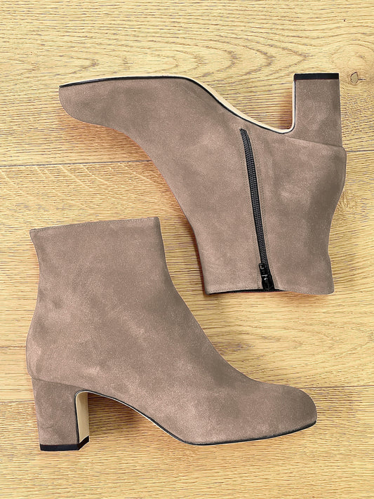 LUCAS DOVE GREY SUEDE