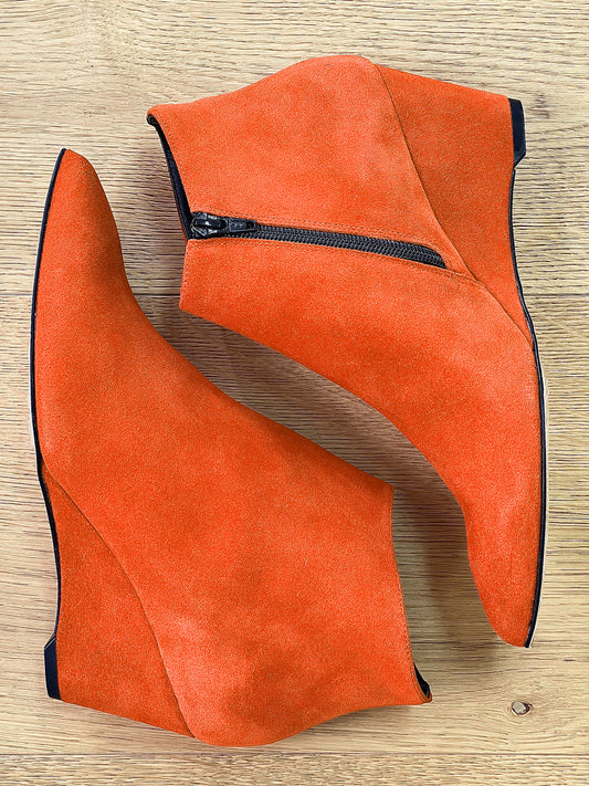 KRYSHA ORANGE SUEDE