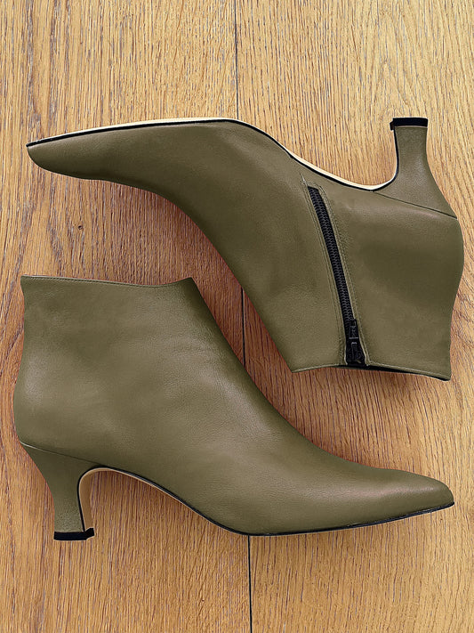 NICK KHAKI LEATHER