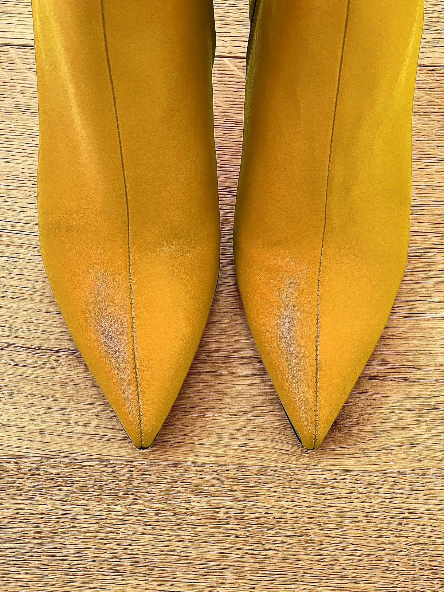 BORN OCHRE LEATHER
