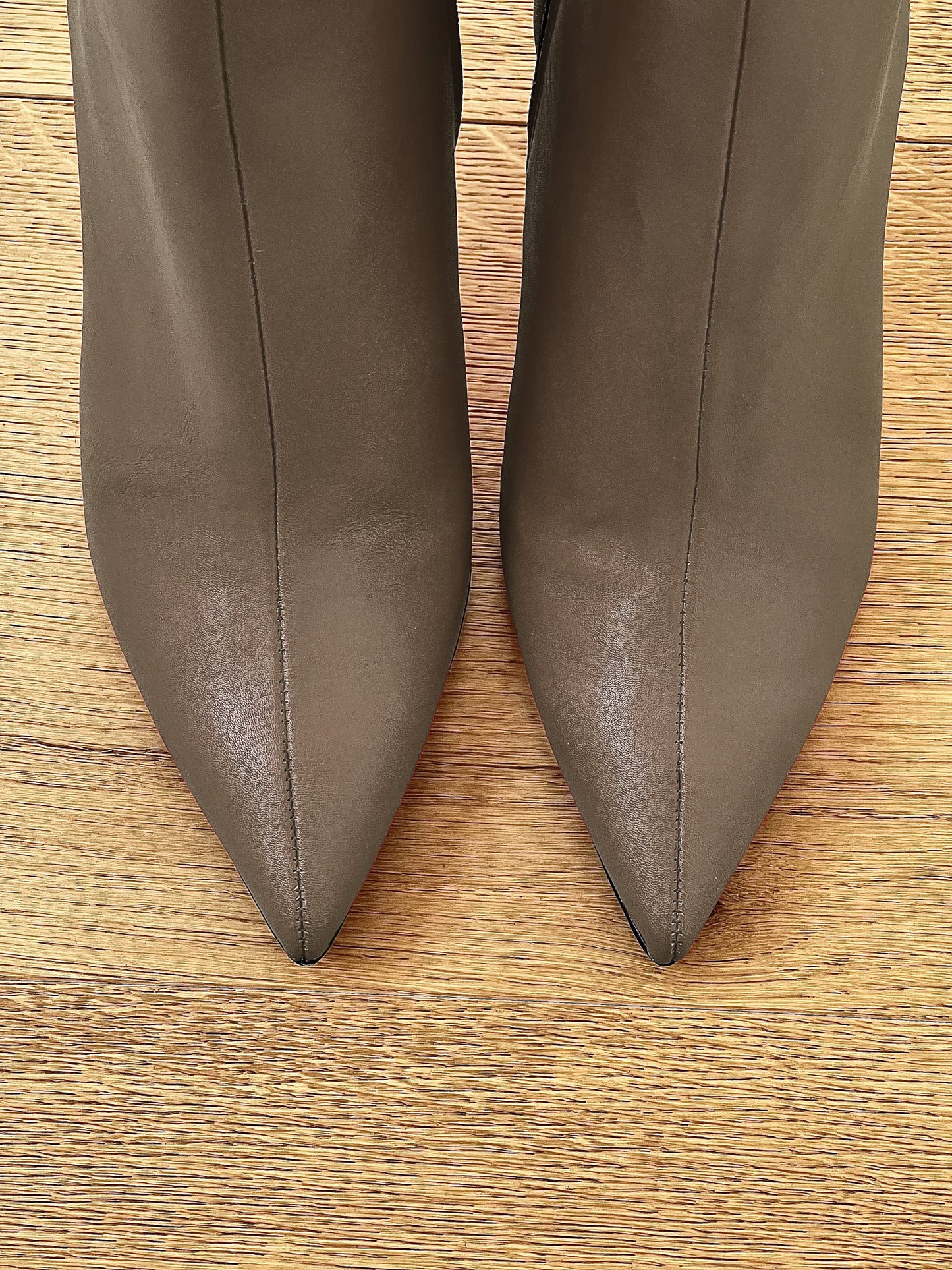 NATO TAUPE LEATHER