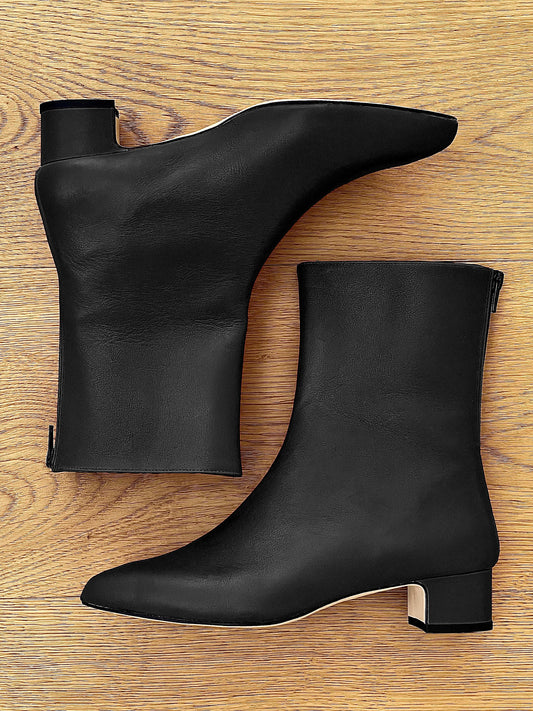 PLANET LEATHER BLACK
