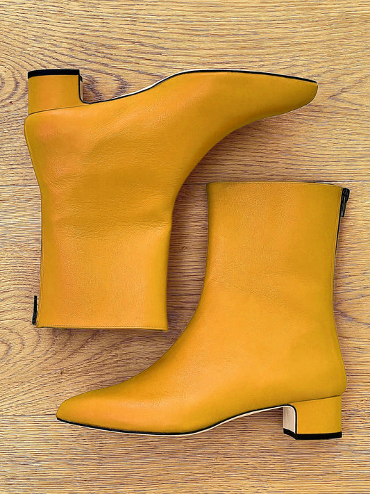 PLANET OCHRE LEATHER